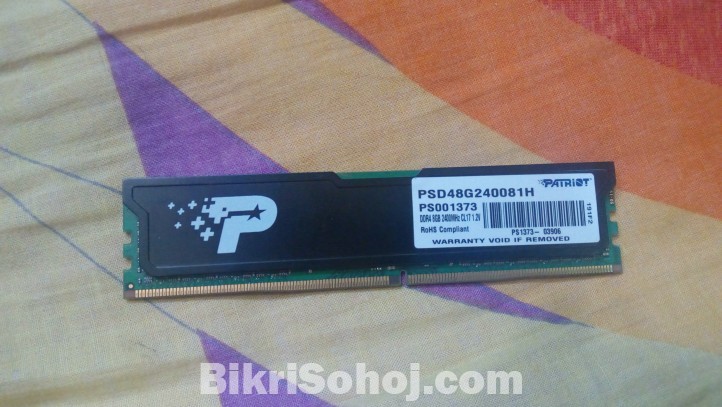 8GB DDR4 2400MHz Desktop RAM with heatsink